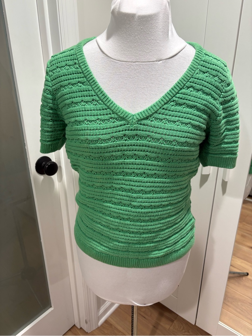 Ichi Green Textured V‑Neck Knit Top